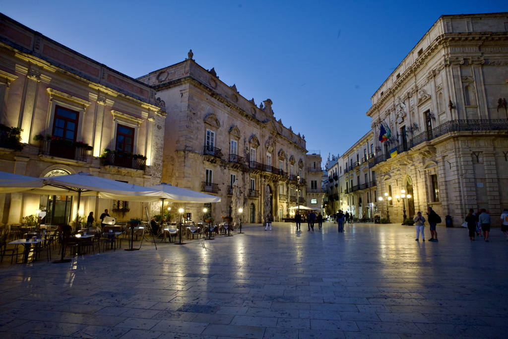 Piazza del Duomo večer